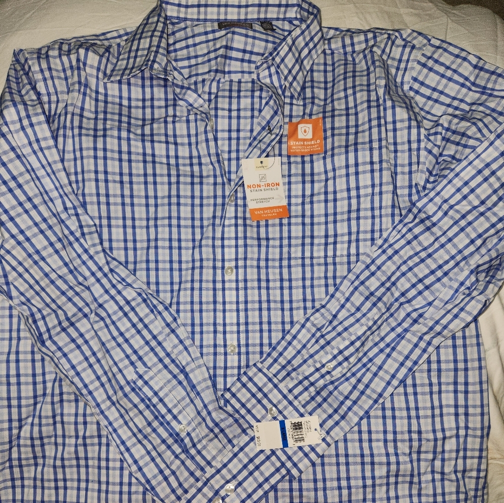 Van Heusen Men's Blue and White Plaid Dress Shirt